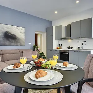Apartamento D&a Luxury With Free Parking 