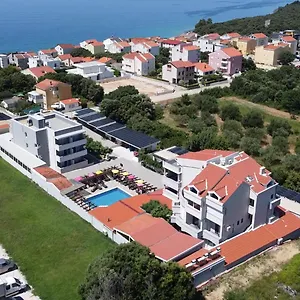 Apartahotel Plat