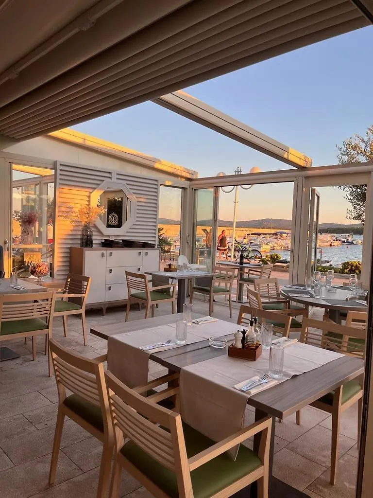 ****  Torretta Palace Hotel Turanj Croatia