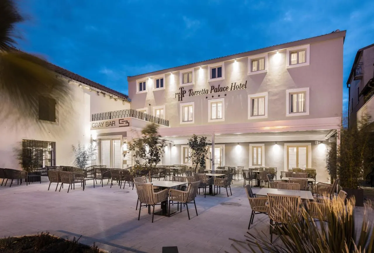 Torretta Palace Hotel Turanj